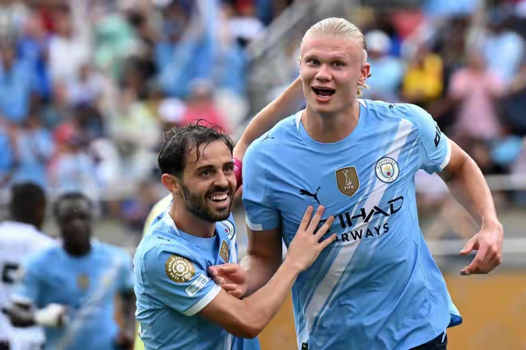 曼城门将神勇扑救助球队逆转比分,喜获胜利的简单介绍 曼城门将神勇扑救助球队逆转比分,喜获胜利的简单介绍